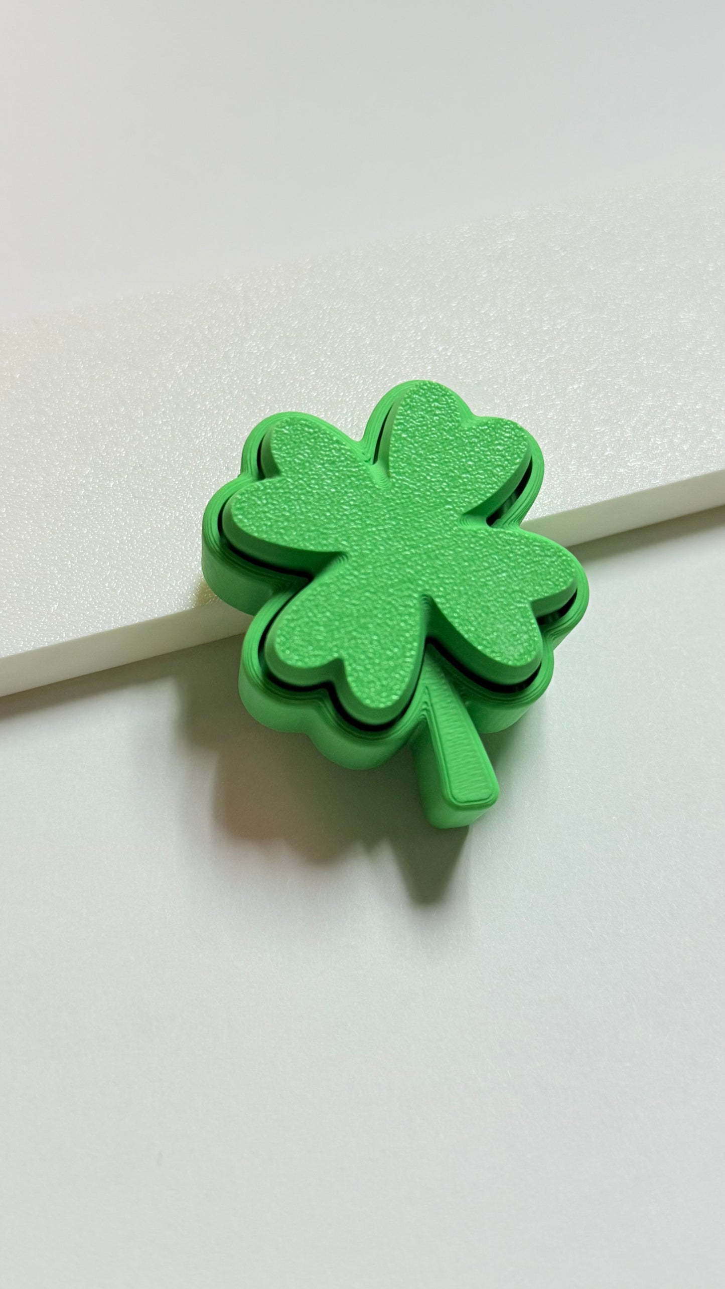 Fidget Clicker Keychain - Shamrock